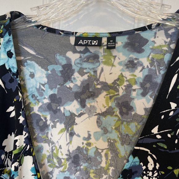 Apt 19 Pretty Wrap dress - Picture 3 of 5